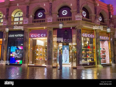 gucci outlets las vegas|gucci caesars palace las vegas.